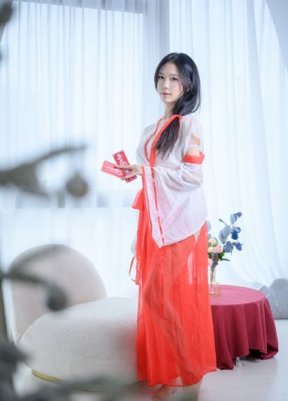 老色歌26uuu四月停香