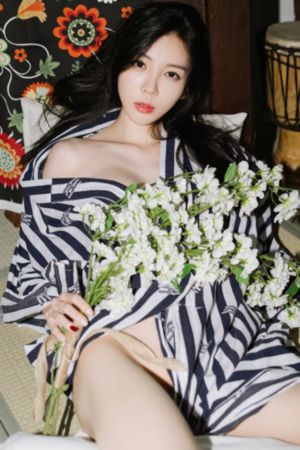 美丽的小蜜蜂美国版7娃娃脸