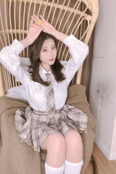 秋霞电