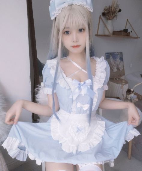 年轻漂亮的女教师2