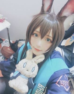 女仆在线观看